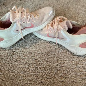 Women's Nike Free Runs